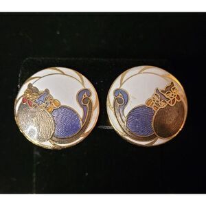 Vintage Cloisonne Enamel Cat Clip-on Earrings Snuggling Kitten Love Couple